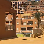 アパート Brisas モハカル
